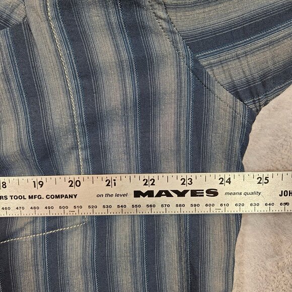 Kuhl Mens L Blue Striped Long Sleeve Button Shirt career date party casual logo - Picture 3 of 11